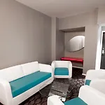 Hotel Prize By Radisson, Xhibition