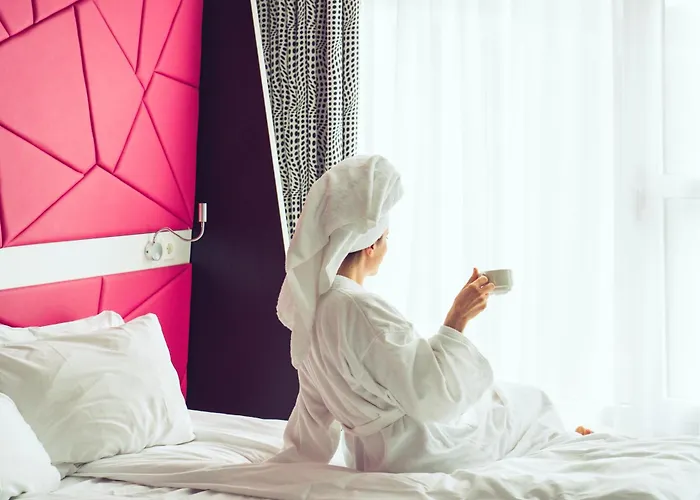 Hotel Prize By Radisson, Xhibition