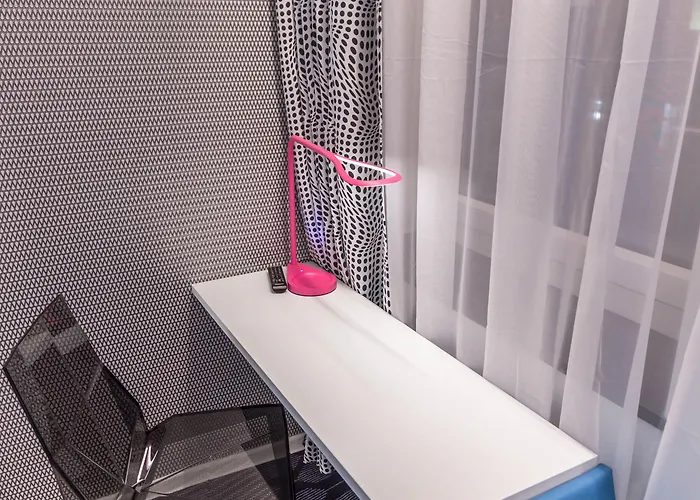 Prize By Radisson, Xhibition Otel